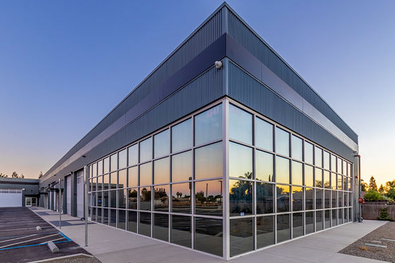 ساختمانی از فولاد هواپیما ها، هنگار ضد زلزله، ساختمان انبار فلزی